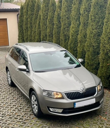Skoda Octavia cena 37999 przebieg: 238000, rok produkcji 2015 z Świecie małe 529